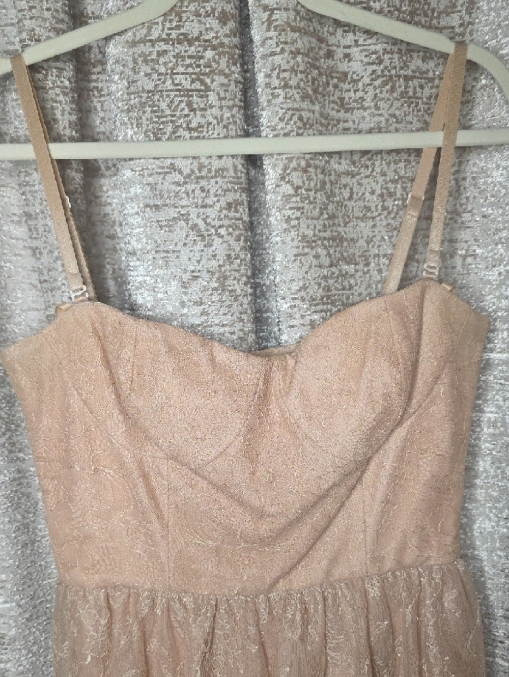 BCBGMaxAzria Strapless Blush-Pink Lace Tiered Dress Size 1p - Picture 2 of 6